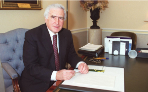 Sir Sydney Lipworth in 1996. Image PhotoshotTopFotoUPP